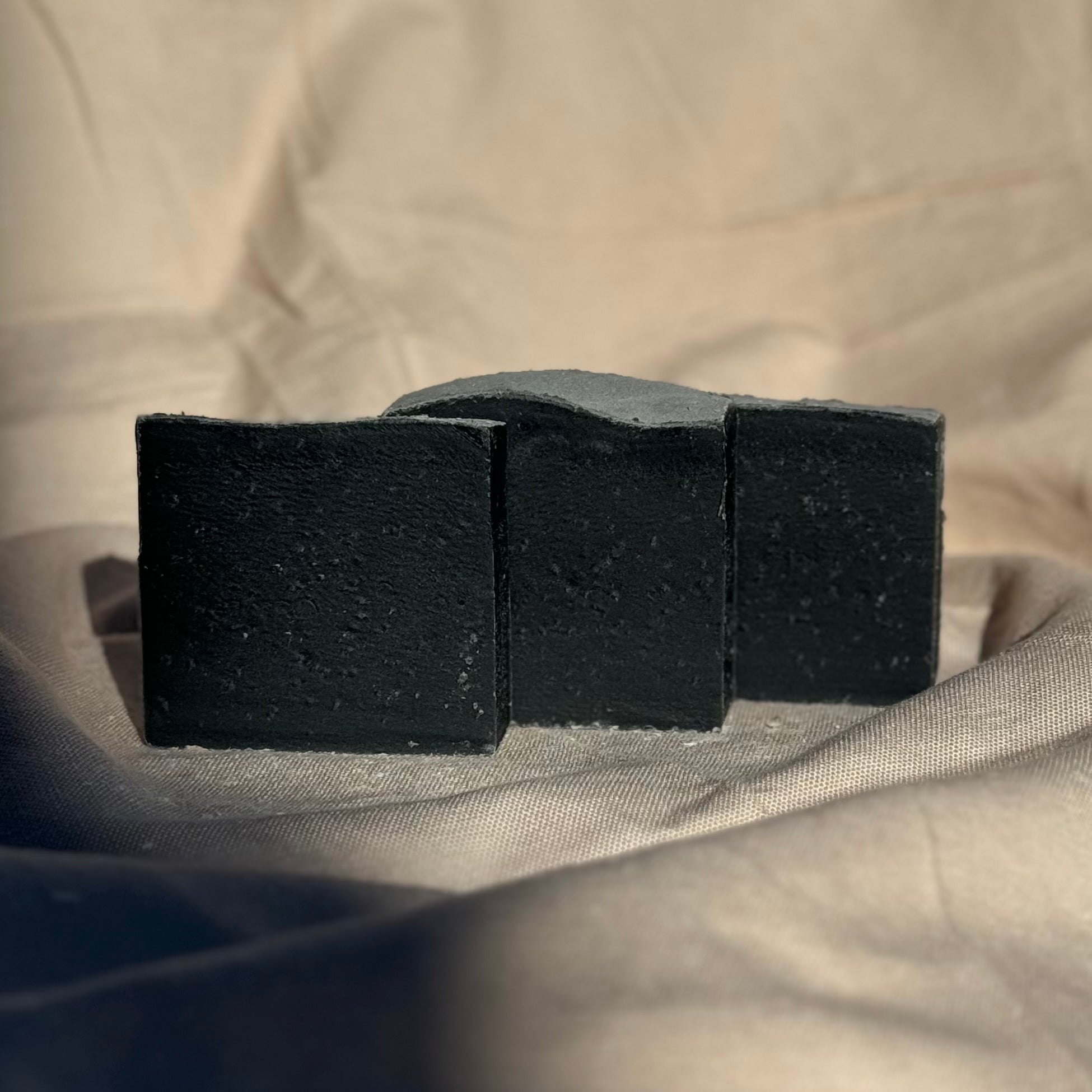Detoxifying Charcoal Cleansing Bar
